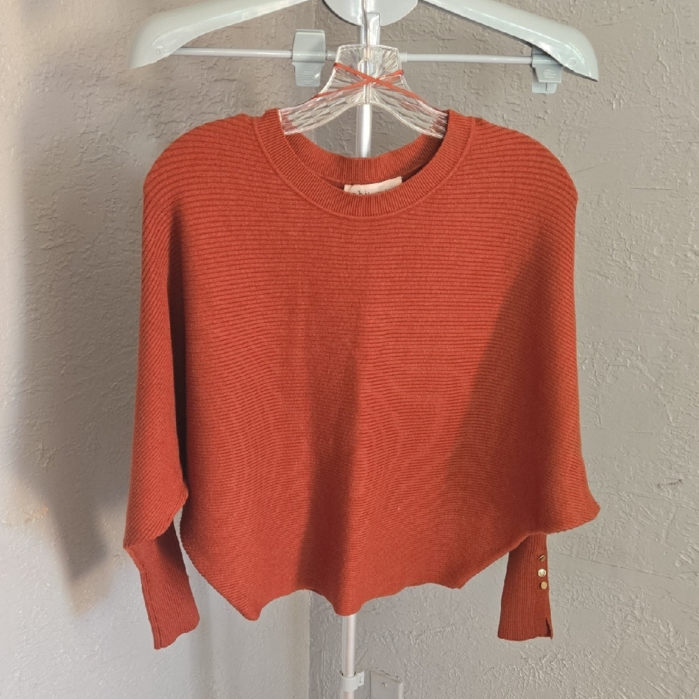 Philosophy Crew Neck Sweater with Ribbed Texture Fall